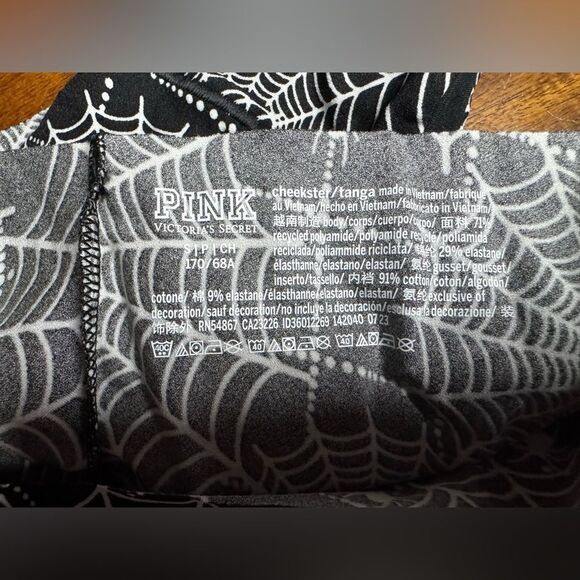 PINK Victoria’s Secret Halloween Spider Web Cheekser Panty Size Small - Picture 3 of 4